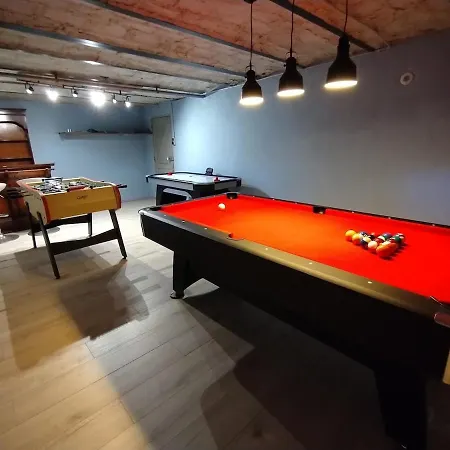 빌라 Skycircuitvilla - 4 Star With 8 Bedrooms, Pool And 3000m2 Grounds